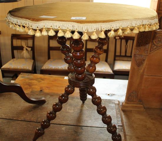 Victorian walnut gypsy table, on bobbin turned tripod base